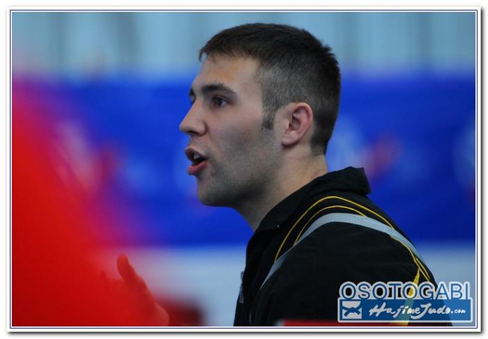 CEU 2011 100133